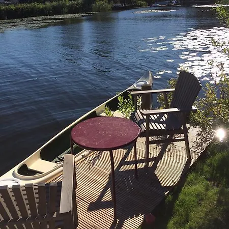 Studio Lakeside Spiegelplas