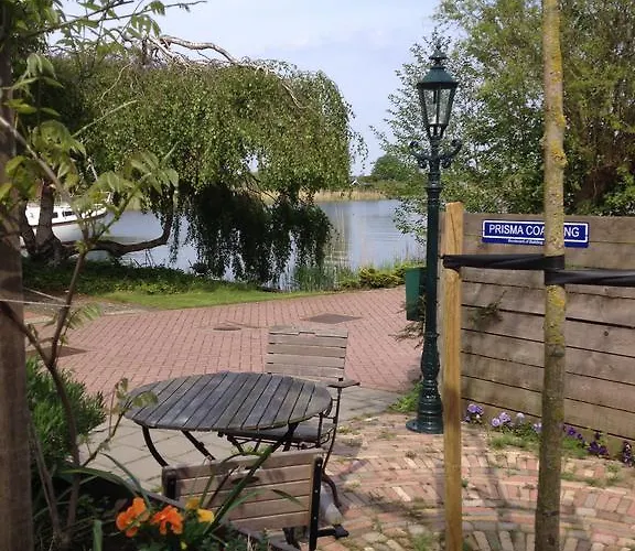 Lakeside Spiegelplas דירה *